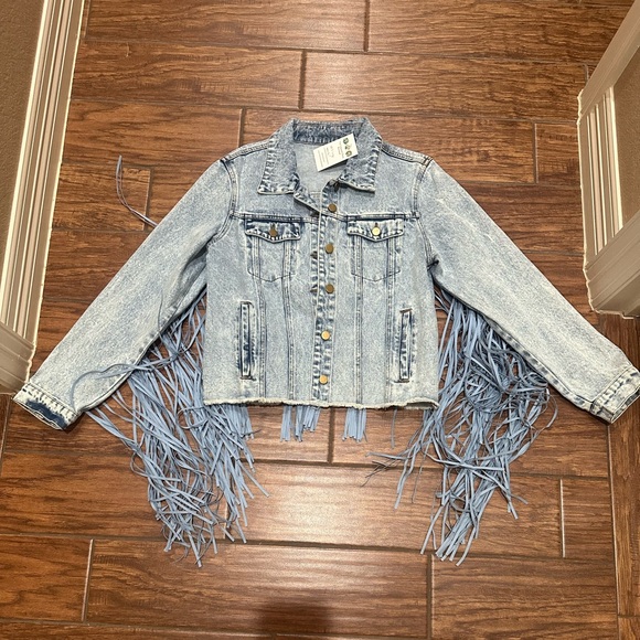 Jackets & Blazers - Fringe denim jacket size XL